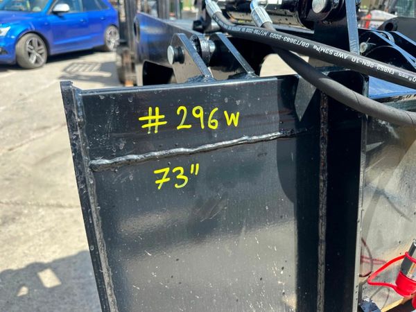 NEW..73" BOBCAT SKIDSTEER GRAB BUCKET..296W 377208417