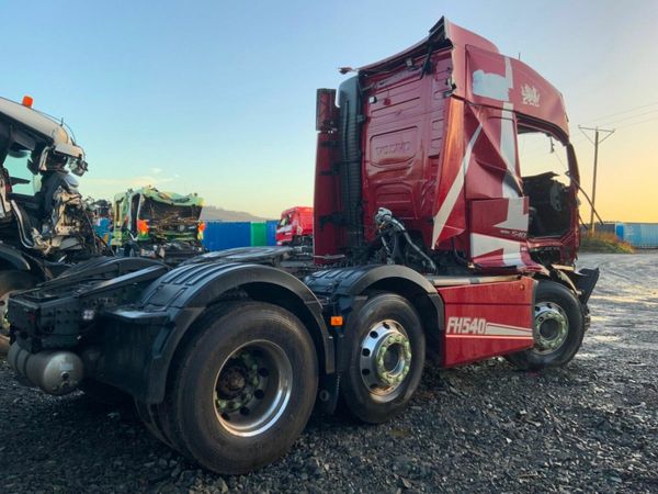Volvo FH VERSION 5 MIDLIFT.PARTS & SPARES. 377208592
