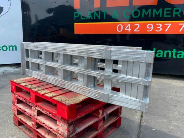 20t   ALUMINIUM TRAILER LOADING RAMPS.......5025. 377208500