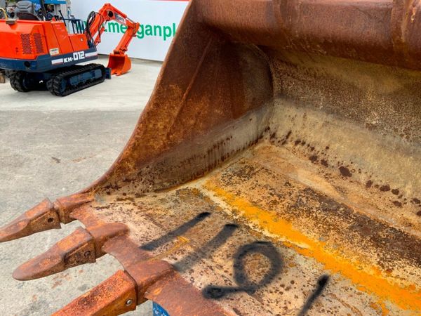 48" JCB DIGGING BUCKET.....80mm PINS.......1191t. 377208534