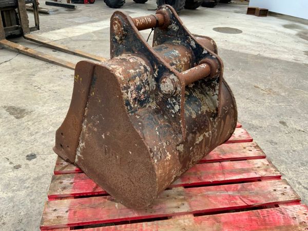 24" CATERPILLAR BUCKET....45mm PINS.........192/1. 377208769