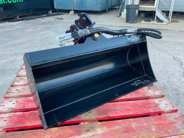 NEW 32" TILTING BUCKET....25mm PINS........220w.. 377208777