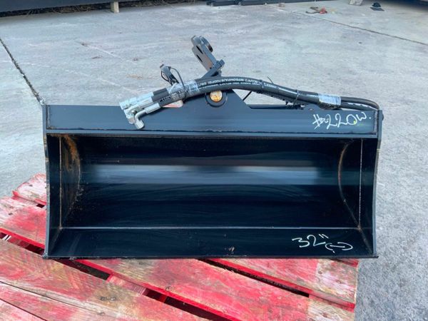 NEW 32" TILTING BUCKET....25mm PINS........220w.. 377208780