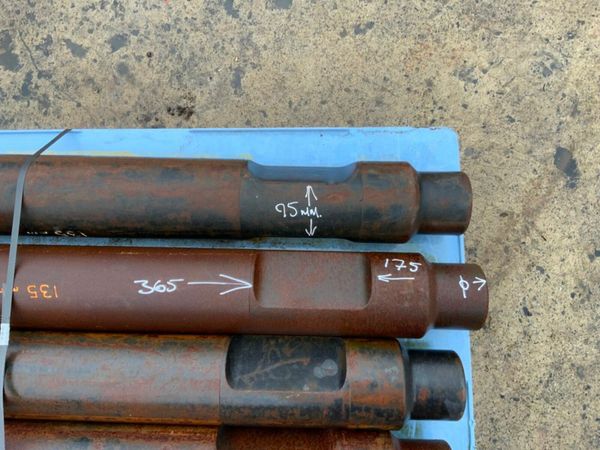 20 TON  BREAKER / HAMMER CHISELS....135mm...913 377208917