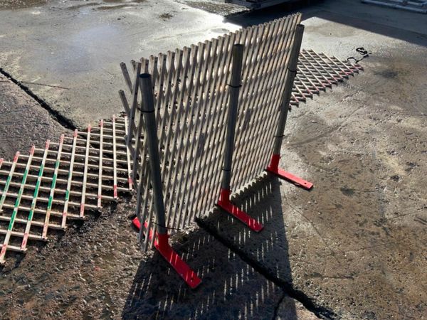 SAFETY TRELLIS BARRIERS / WALKWAYS.. 377208928