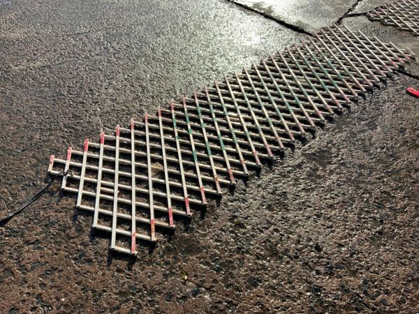 SAFETY TRELLIS BARRIERS / WALKWAYS.. 377208929