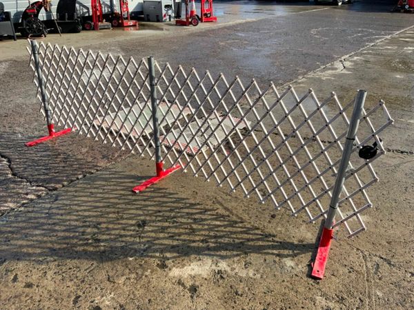 SAFETY TRELLIS BARRIERS / WALKWAYS.. 377208932