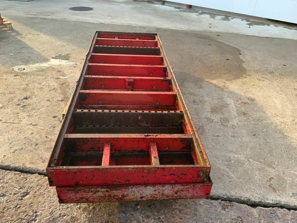 2.7mt x 0.9mt ADJUSTABLE SHUTTERING PANELS. 377209052