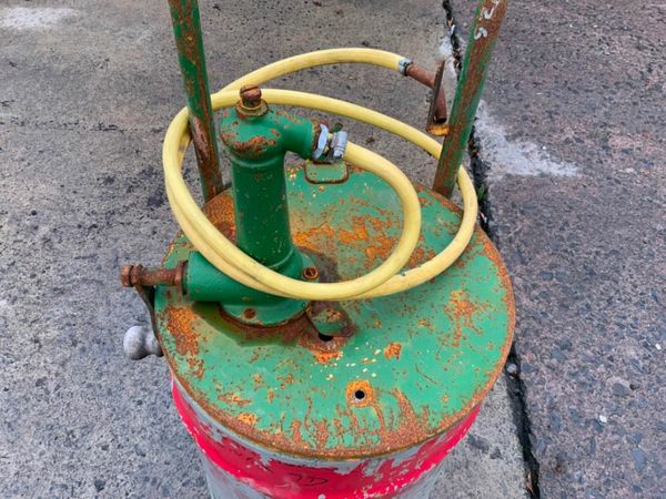 OIL DELIVERY PUMPS / TROLLEY.......CHOICE....34v. 377209023