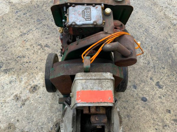 LISTER ENGINE DIAPHRAGM  WATER PUMP.....2068 377209443