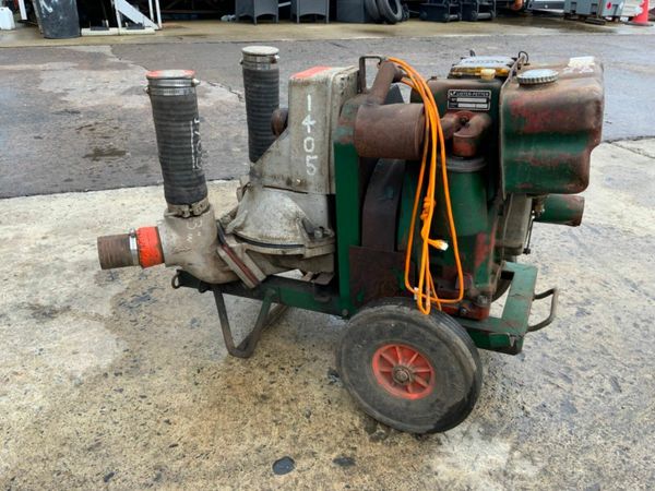 LISTER ENGINE DIAPHRAGM  WATER PUMP.....2068 377209447