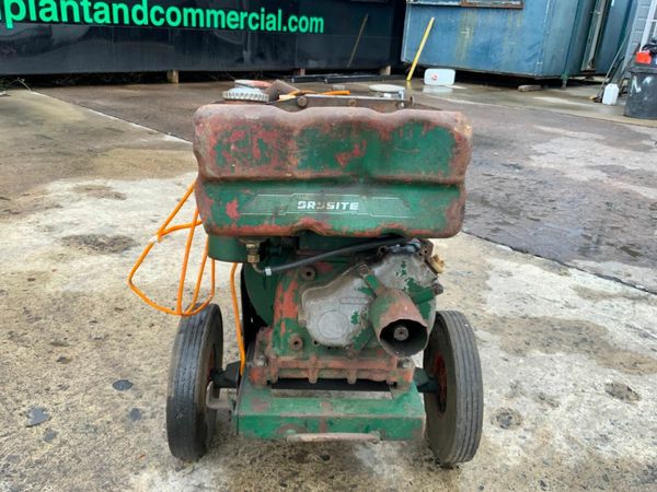 LISTER ENGINE DIAPHRAGM  WATER PUMP.....2068 377209448