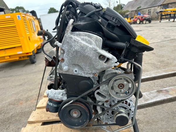 Dacia sandero engine and gearbox 377209417