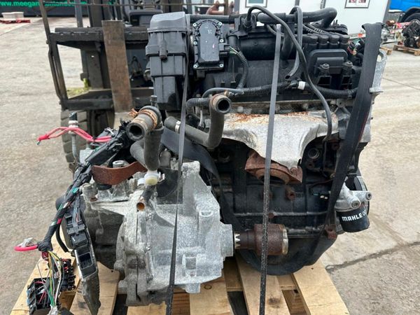 Dacia sandero engine and gearbox 377209419