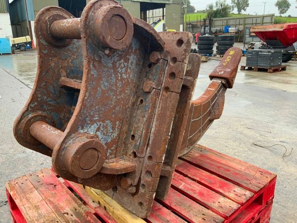 HEAVY DUTY RIPPER TOOTH...80mm PINS......65v 377209572