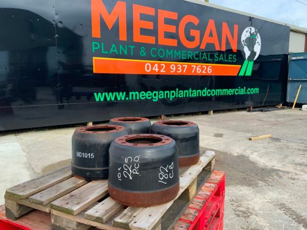 UNUSED ROR BRAKE DRUMS    10 x 225........2009. 377209513