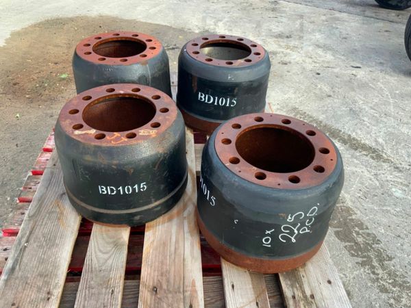 UNUSED ROR BRAKE DRUMS    10 x 225........2009. 377209520