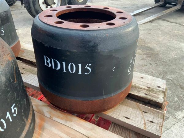 UNUSED ROR BRAKE DRUMS    10 x 225........2009. 377209522