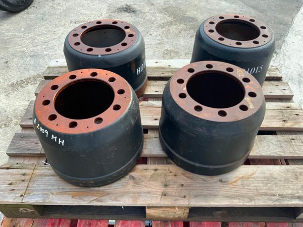 UNUSED ROR BRAKE DRUMS    10 x 225........2009. 377209523