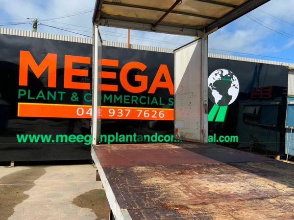 TWIN WHEEL CURTAINSIDE TRAILER CHASSIS...188 377209733