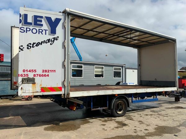 TWIN WHEEL CURTAINSIDE TRAILER CHASSIS...188 377209734