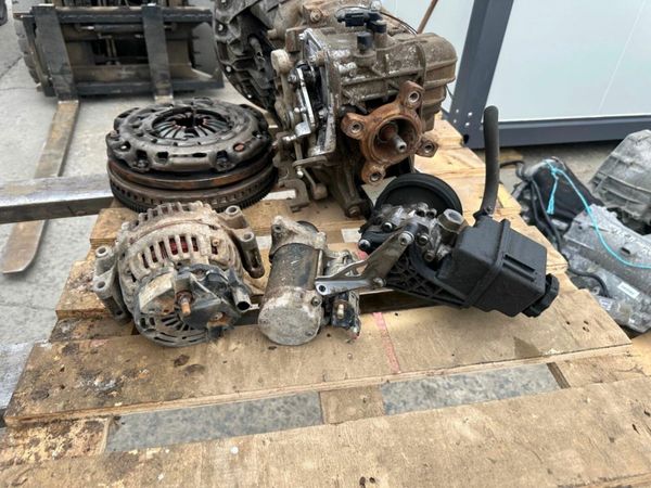 14 MERCEDES sprinter engine parts 377209823