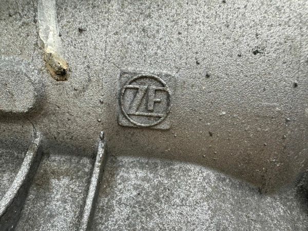 2006 BMW E90  PETROL AUTO GEARBOX....P22G94 377210194