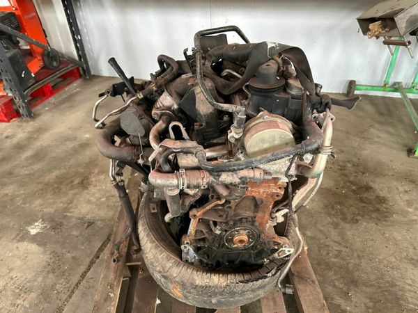Crafter 2.0 tdi engine parts , spares only 377210213