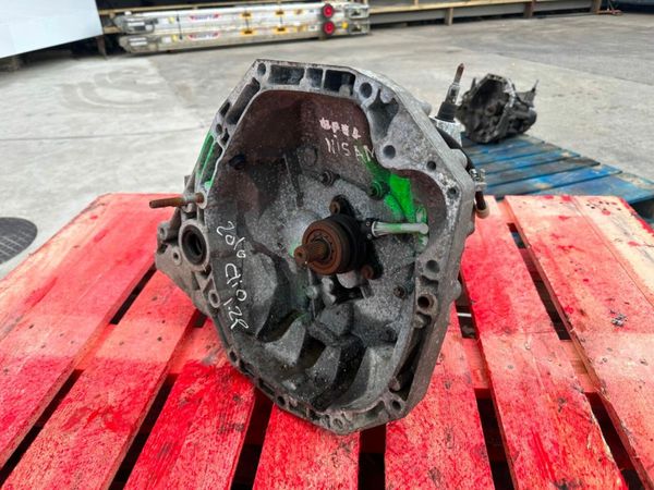 2010 RENAULT CLIO 1.2 PETROL GEARBOX...P18G76 377210379