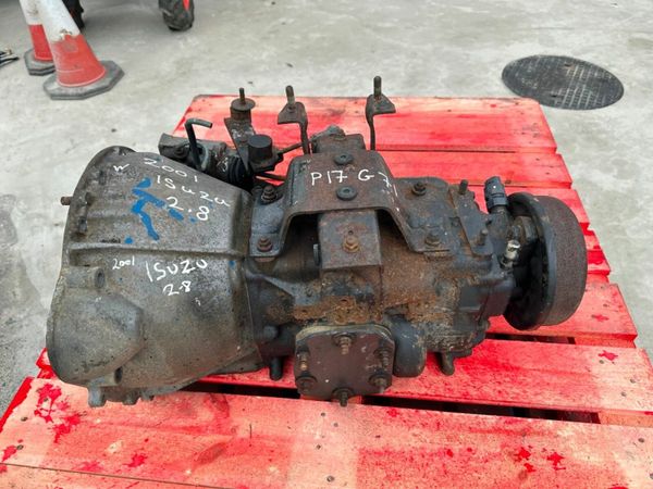2001 ISUZU NPR ...2.8 GEARBOX.....P17G71 377210450