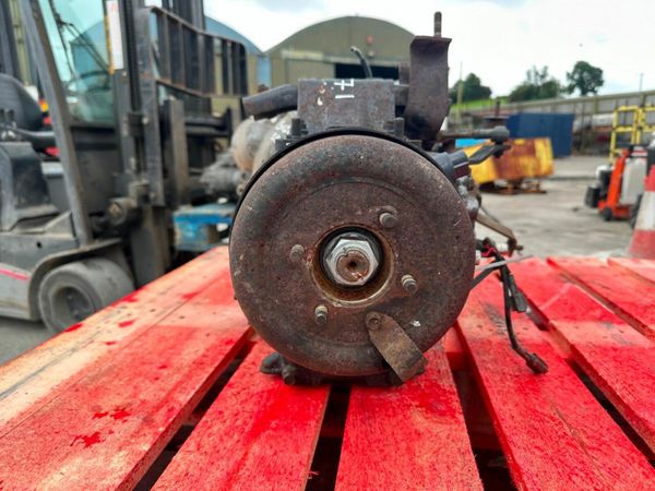 2001 ISUZU NPR ...2.8 GEARBOX.....P17G71 377210465