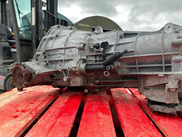 2015 AUDI A4 2.0 TDI QUATTRO GEARBOX....P17G74 377210511
