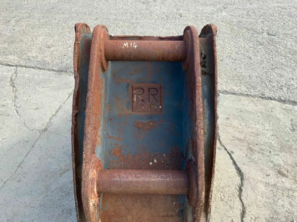 24" MILLAR SCOOP BUCKET...80mm PINS......150. 377210523