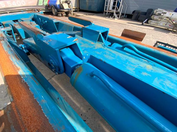 2017 BOUGHTON 8132 BIG HOOK SKIP GEAR.....772.. 377210600