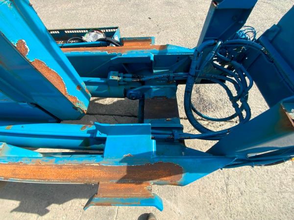 2017 BOUGHTON 8132 BIG HOOK SKIP GEAR.....772.. 377210602