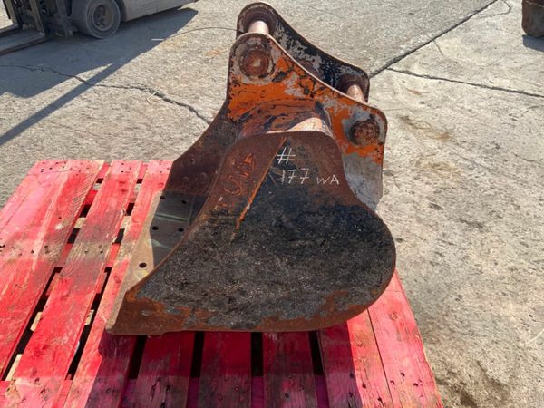 24" CATERPILLAR BUCKET...45mm PINS......177. 377210614