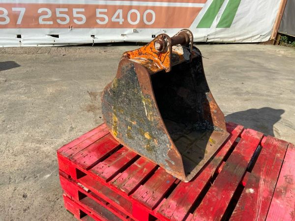 24" CATERPILLAR BUCKET...45mm PINS......177. 377210616