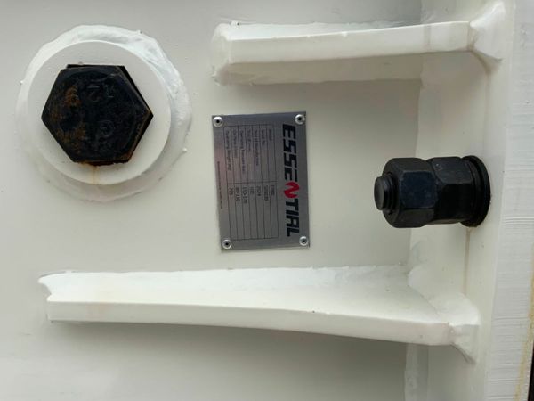 ESSENTIAL EB80 HYDRAULIC BREAKER...65mm. 377210633