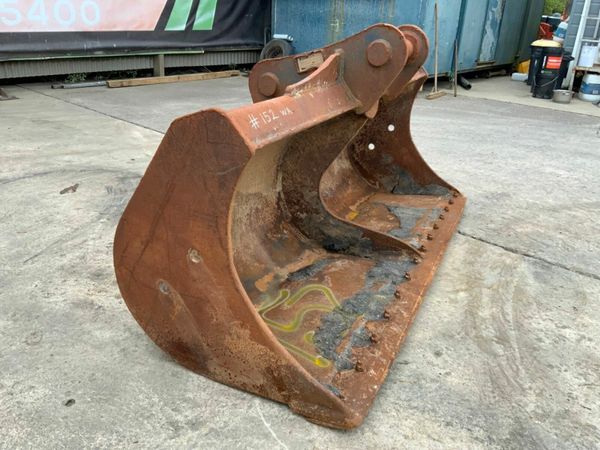 84" HILL GRADING BUCKET.....80mm PINS.....152.. 377210636