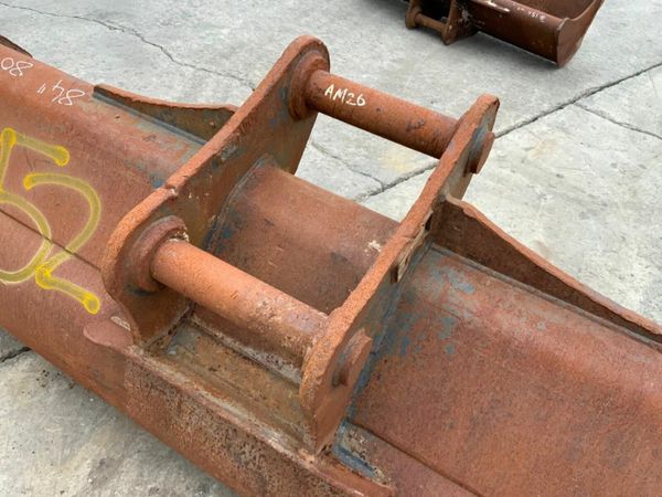 84" HILL GRADING BUCKET.....80mm PINS.....152.. 377210637