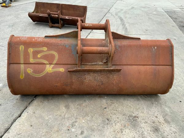 84" HILL GRADING BUCKET.....80mm PINS.....152.. 377210639