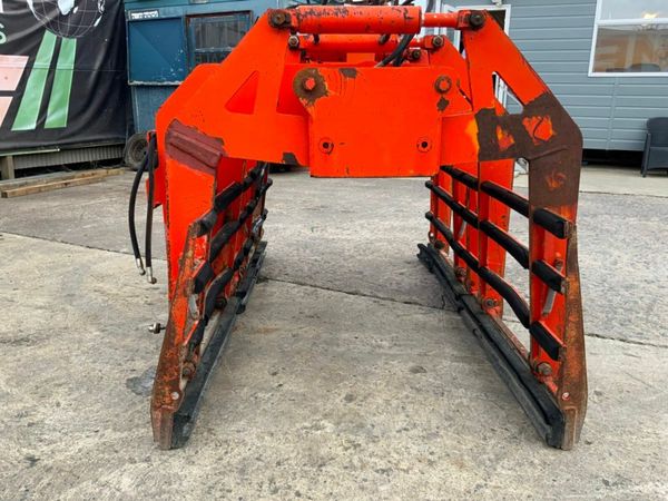 FINLAY HYDRAULIC BLOCK GRAB......4 BALE. 377210743