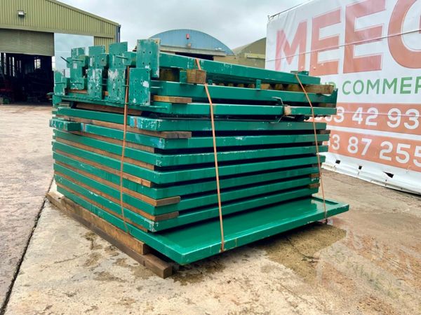 GALVANISED SECURITY FENCING & POSTS.......4256.. 377210773