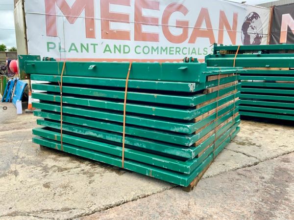 GALVANISED SECURITY FENCING & POSTS.......4256.. 377210779