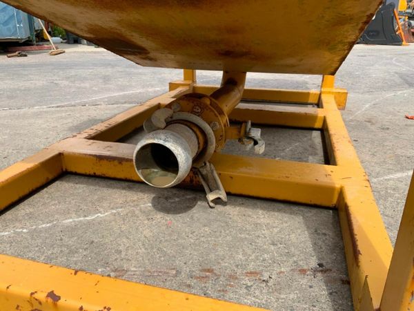 KELLY TANK SETTLEMENT TANK & STILLAGES..940t 377210714