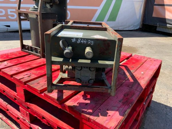 STANLEY 110v HYDRAULIC GENERATOR........840. 377210805