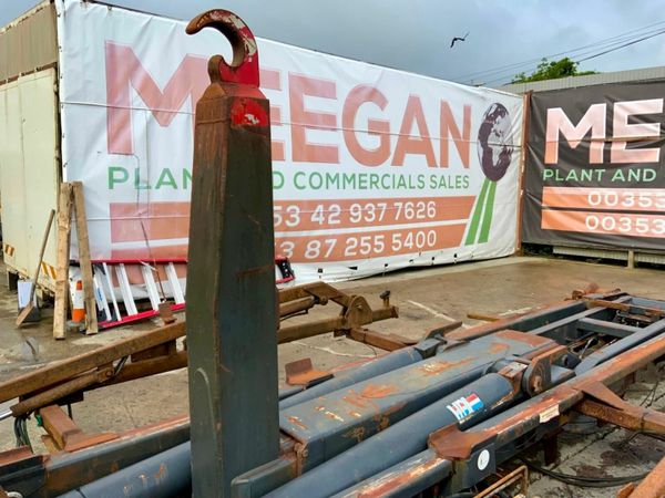 VDL HOOK LOADER SKIP GEAR.........4056. 377210941