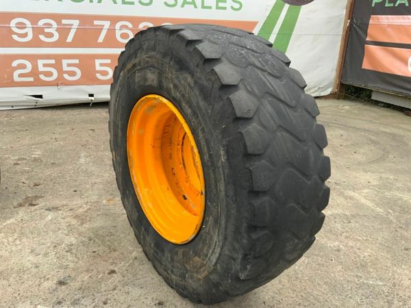 17.5 x 25 TELEPORTER / LOADER RIMS & TYRES. 377210949