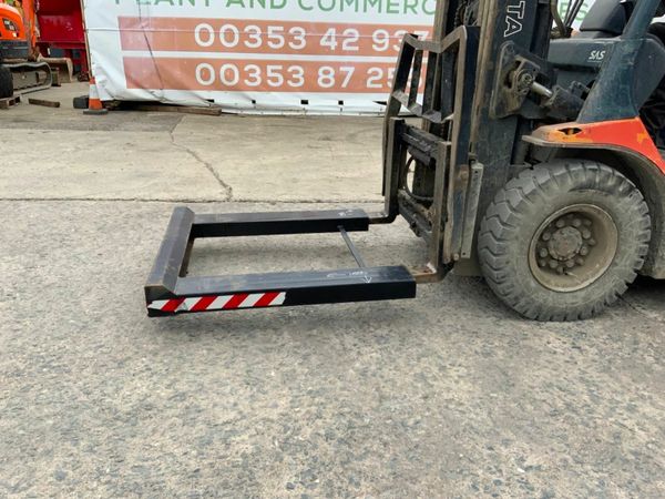 FORK LIFT PUSHING  ATTACHMENT. 377210962