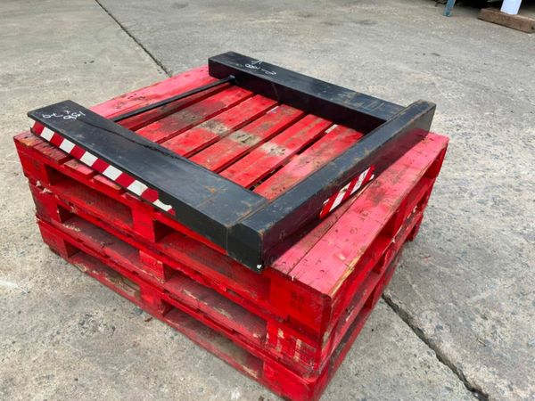 FORK LIFT PUSHING  ATTACHMENT. 377210968